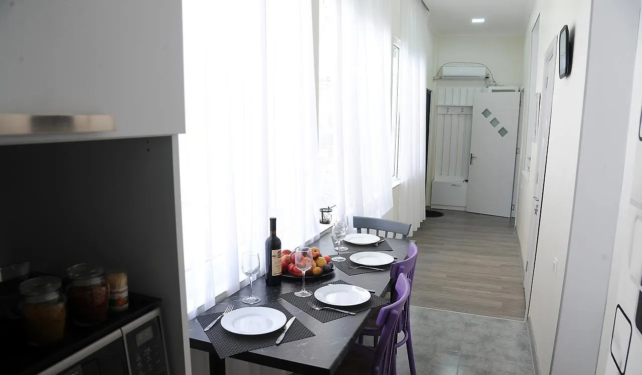 Lägenhet Sweet Home At Sololaki Tbilisi